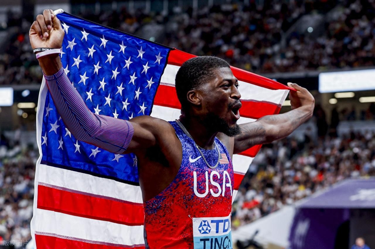 泳池设备销,售员业余游,泳选手加入,MANBETX万博赞助,体育赞助平台,赛事合作资讯,足球赛事赞助,品牌合作信息